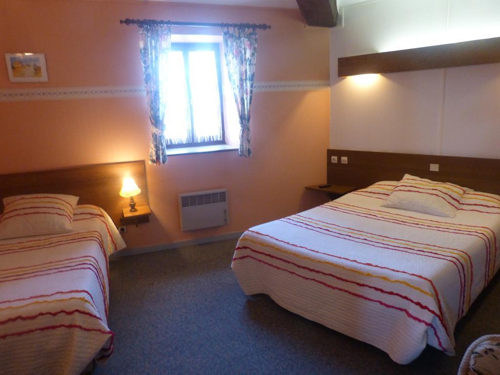 Hotel Du Donjon Champlitte-et-le-Prelot Экстерьер фото