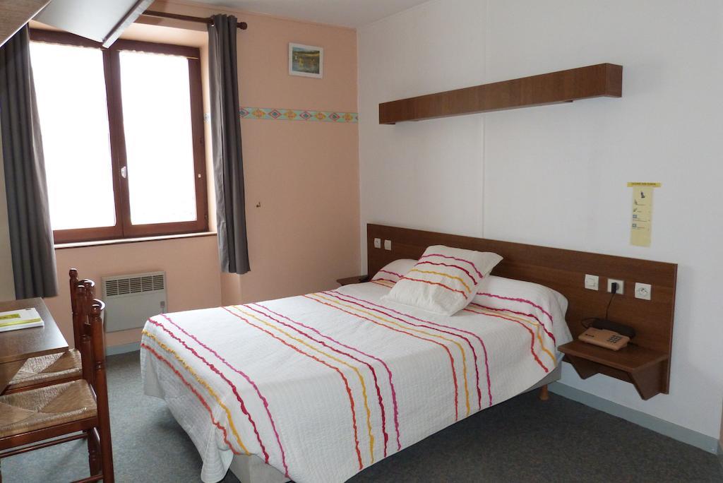 Hotel Du Donjon Champlitte-et-le-Prelot Номер фото